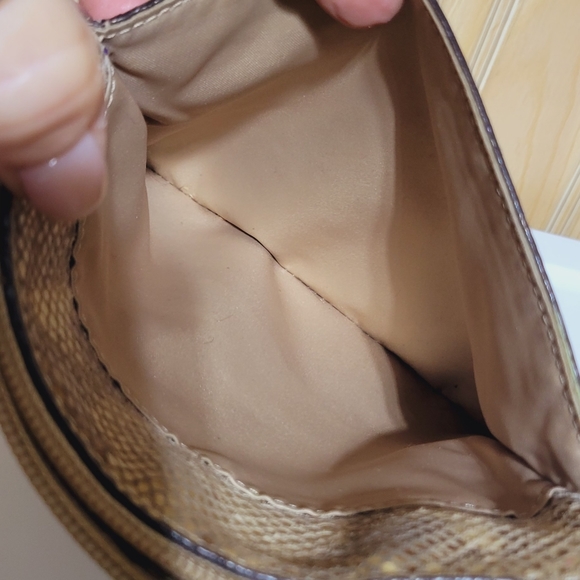 Authentic Snakeprint Messenger Crossbody Shoulder Bag - Picture 12 of 16